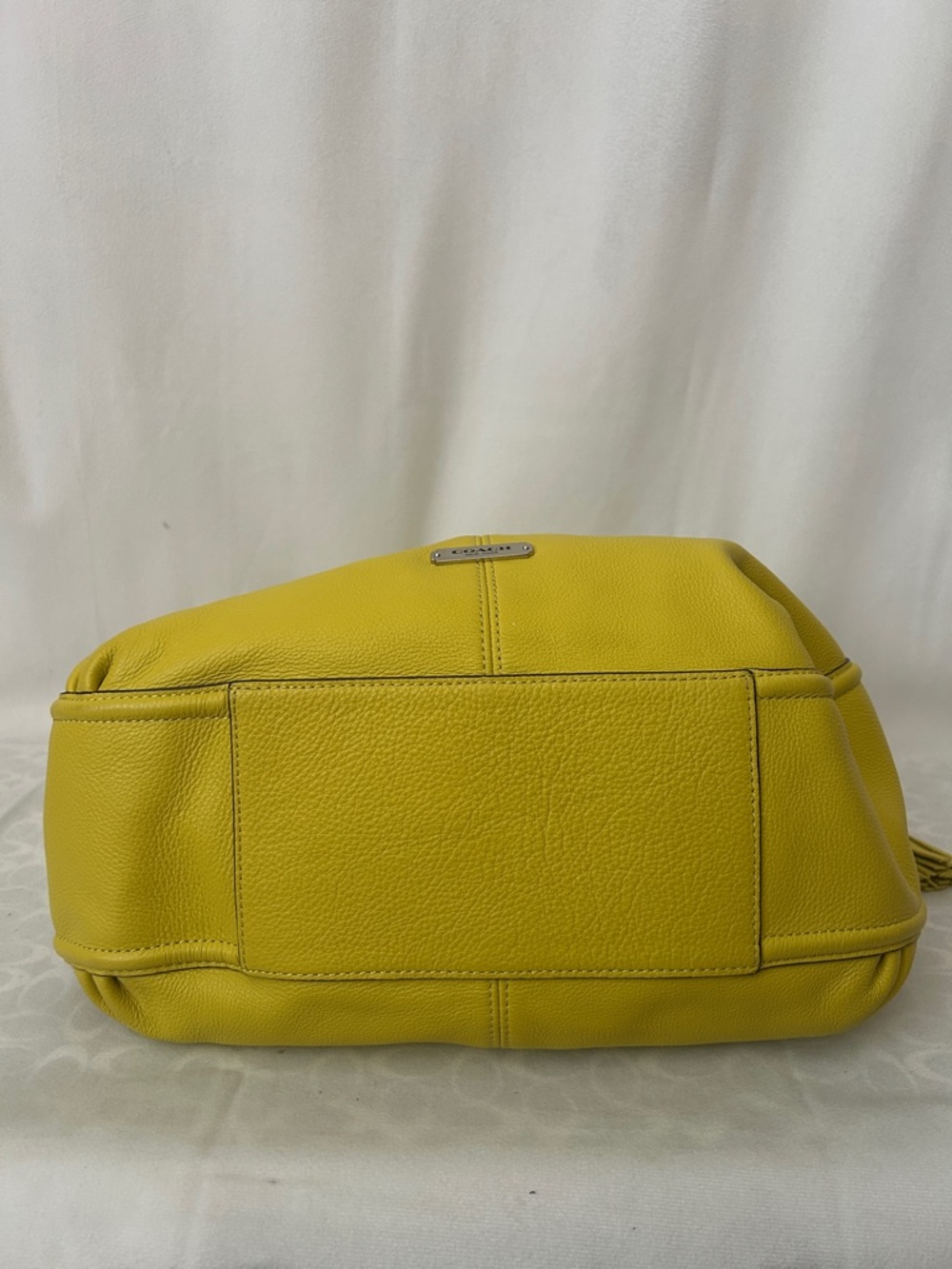 Coach Yellow Pebbled Leather Avery Hobo Tote Shoulder Bag with Purse Charms🌻🌻 - Picture 5 of 12